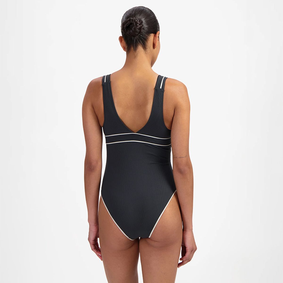 Beachlife Vanilla & Black V-shape Badedrakt